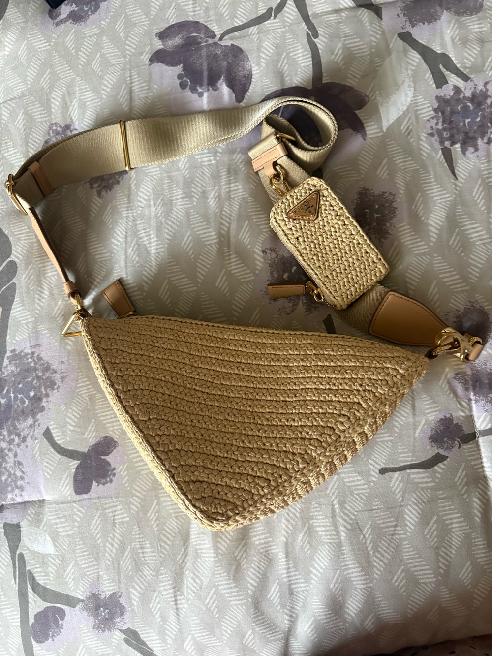 Prada triangle raffia bag - Picture 5 of 8